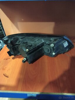 Škoda Octavia 2 facelift ľave svetlo - 2