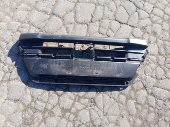 Stred nárazníka Suzuki Vitara III lift - 2