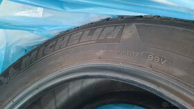 4x letne pneu Michelin 235 55 17, dezen 3 mm - 2