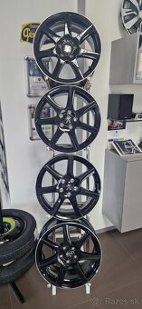 Disky Dezent na Peugeot 508 308 3008 5008 Rifter "17" - 2