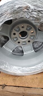 Hlinikové disky R15 (6Jx15H2) - 2