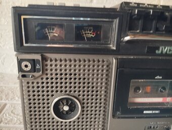 JVC. - 2