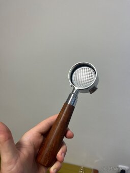 Páka bez dna ku kávovaru Delonghi Dedica - 2