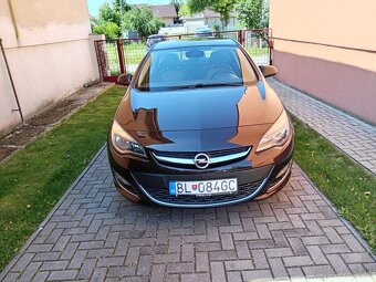 Opel astra J 1.7cdti - 2