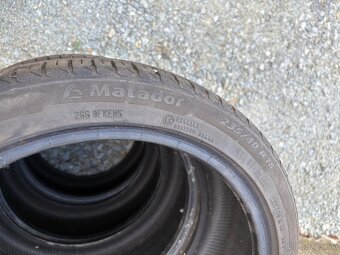 235/40 R18 Letne DOT 0923 - 2