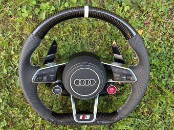 AUDI R8 VOLANT SPORTOVY --- START/STOP - DRIVE SELECT - 2
