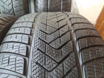 Pirelli SCORPION WINTER 275/45/R20 - 2