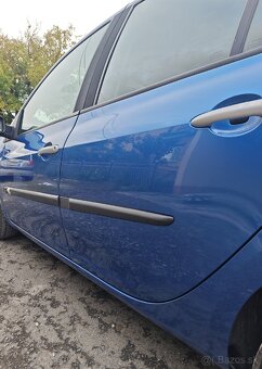 Renault Clio III, rok 2005, 1.5 dCi, 50 kW - 2