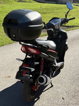 Skúter Maxon 125 - 2