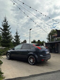 Tomason R18  225/40 5x108 - 2