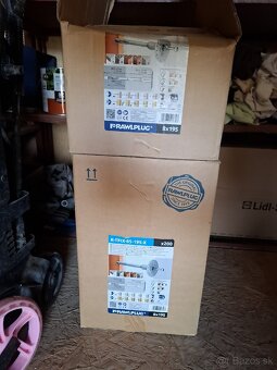 Fasádne hmoždinky 8 x 195, cena 0,27e/ks - 2