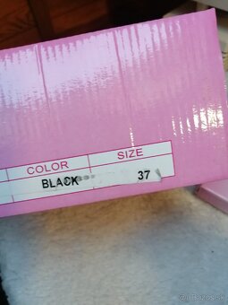 Trblietavé topanky - 2