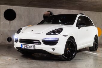 Porsche Cayenne - 2