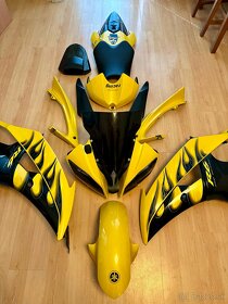 Predám originál kapoty na Yamaha YZF R6 2009 - 2