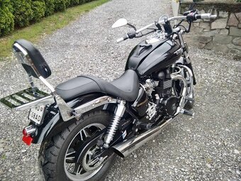 Triumph SPEEDMASTER - 2
