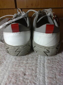 nove tenisky rieker vel.36 - 2