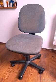 Kancelárske kreslo + 2 ergonomické opierky - 2