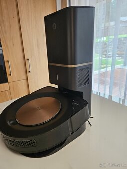 🧹 iRobot Roomba S9+ (9558) – robotický vysávač s dokovacou - 2