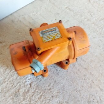 Vibračný motor - 2