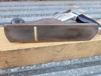 Predam kovový hoblík - 2