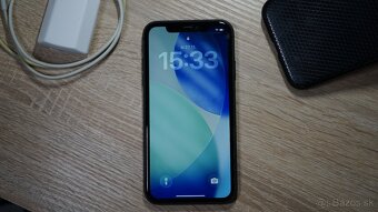 iPhone 11 64GB TOP STAV - 2