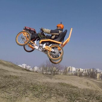 Terénny vozik 2x 1500W 40km/h dojazd 50km pre vozičkárov - 2