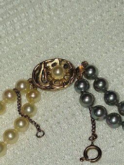 KRÁSNY NÁHRDELNÍK - 2