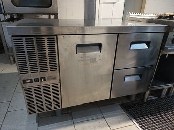 Chladiaci pracovný stôl - 2