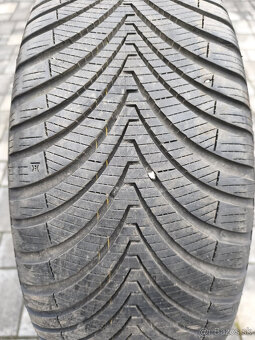 225/45r18 Kumho Solus 4S 2025 - 2