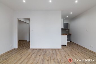 NA PREDAJ | 2-IZBOVÝ BYT | TR. TEPLICE | 46M²+ BALKÓN| KOMPL - 2