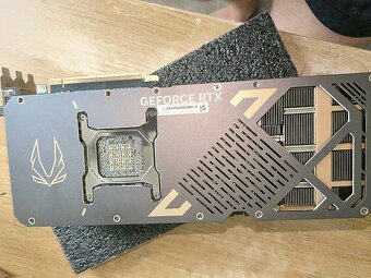 RTX 5090 FE - 2