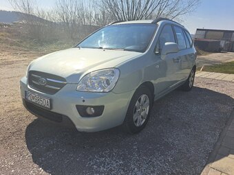 Kia Carens - 2