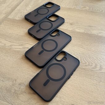 iPhone 16 Black - 2