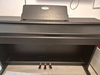 Elektricky klavir - 2