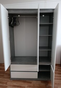 Skriňa - 2