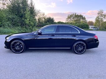 Mercedes Benz E220d - 2