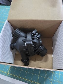 Termostat BMW e60/61 530i - 2