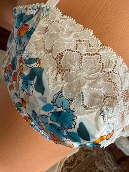 Podprsenka Dolce Gabbana❤️ veľkosť 80 C PC 42€ - 2