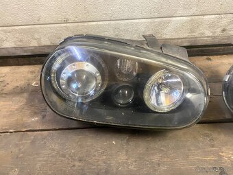 Tuningové predné svetlá VW Golf IV – Angel Eyes - 2