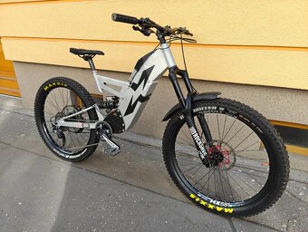 LMX 64 , 3kW, 1200Wh batt - 2