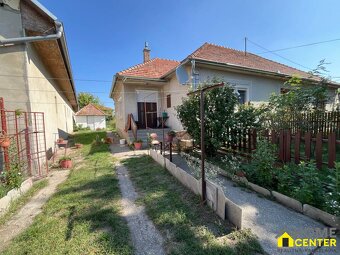 EXKLUSÍVNY PREDAJ 2 izb. rod.domu na 6,5 árovom pozemku,Zemi - 2