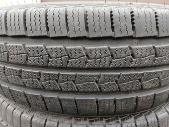 Predám zimné pneumatiky 2 ks NEXEN  215/75 R16 C 116/114 R. - 2