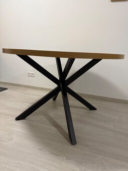 Stôl do jedálne - 2