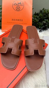 Hermes oran slapky - 2