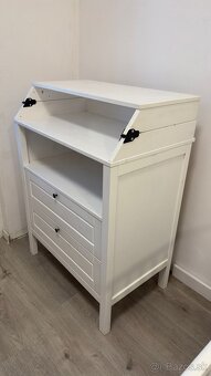 Prebaľovací pult SUNDVIK - 2