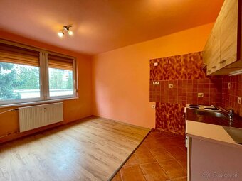 Kompletne prerobená garsónka /20m2/, Komárno - 2