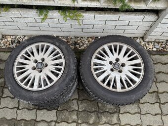 215/55 R16 zimné + Disky Volvo 16 - 2