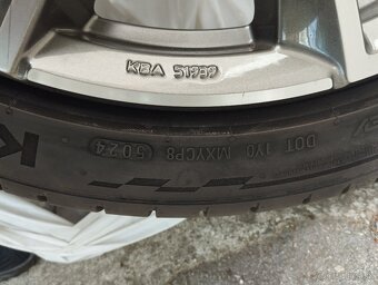 5x114.3 225/40 r18 - 2