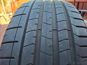 Predám letné pneu.-Pirelli Zero-275/50/20 -113W - - 2