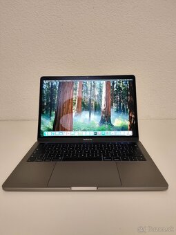 MacBook Pro 13.3 2020 | i5 • 8GB • 256GB SSD - 2